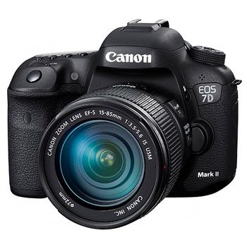 Canon EOS 7D Mark II EF-S 18-135 IS USM